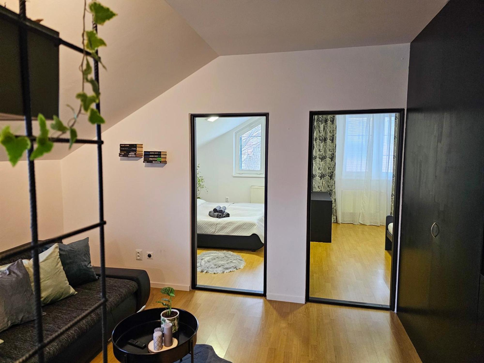 Urban Bloom Apartments By Booky Liptovský Mikuláš المظهر الخارجي الصورة