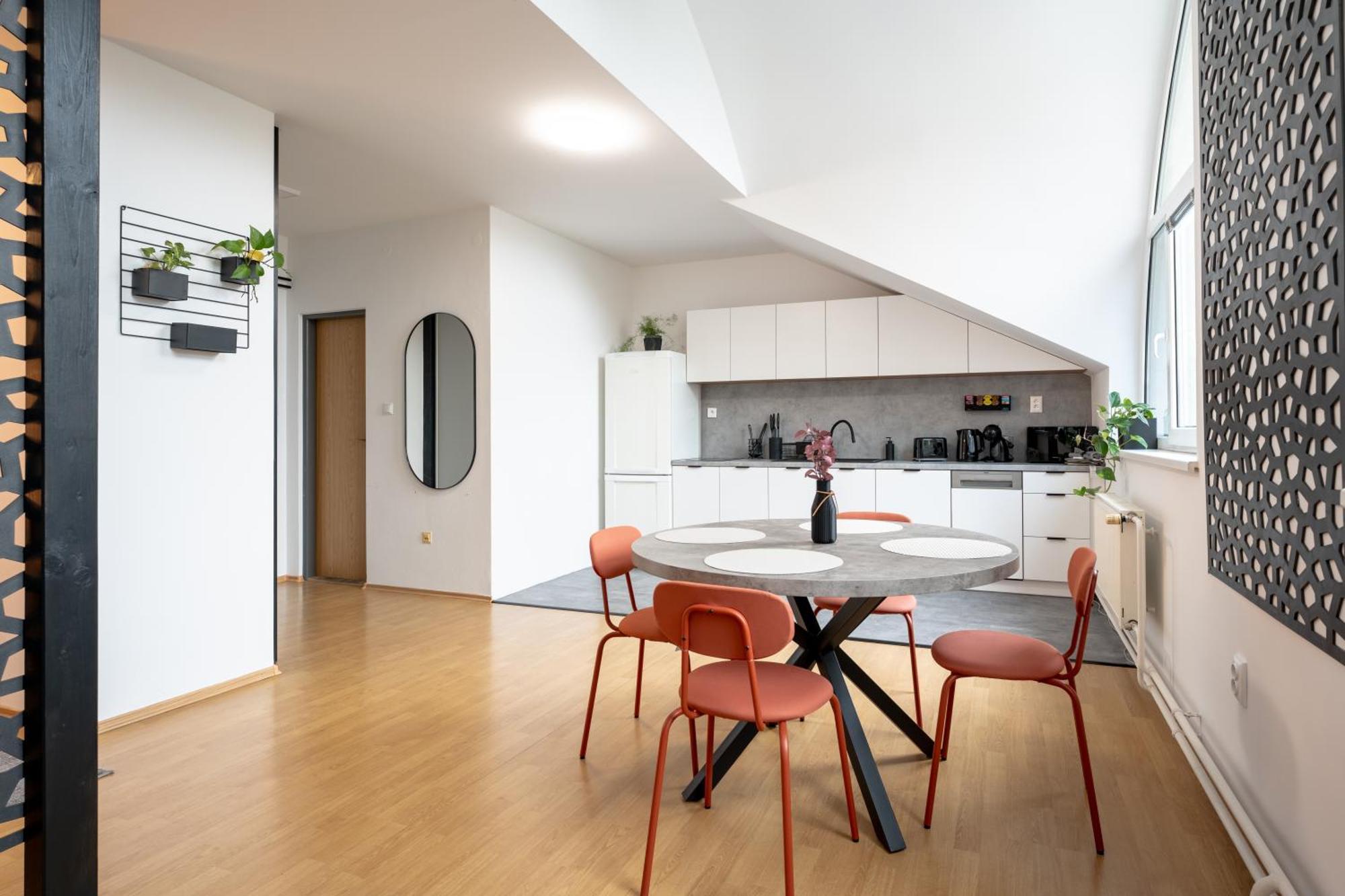 Urban Bloom Apartments By Booky Liptovský Mikuláš المظهر الخارجي الصورة